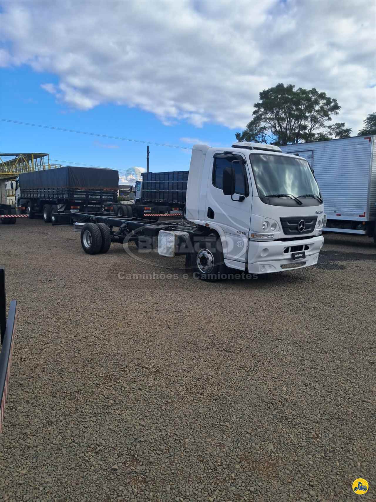 CAMINHAO MERCEDES-BENZ MB 1016 Chassis 3/4 4x2 Buratto Caminhões e Camionetas LAGES SANTA CATARINA SC